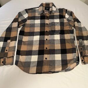 Hollister Plaid Button-Up Shirt in Brown, Black & Cream